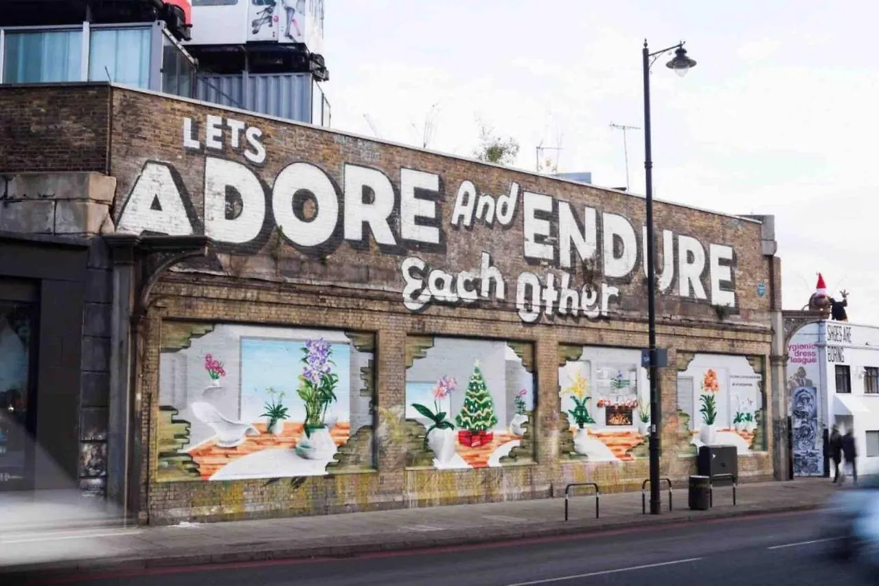 Modern 1 Bedroom Apartment Moments From Shoreditch London United Kingdom